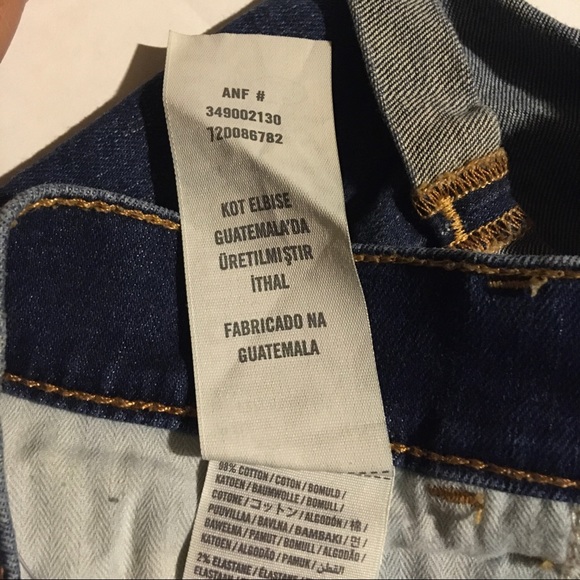Hollister Distress Jean Women 0/24 Short Pants - Picture 7 of 7